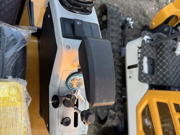 cf-industries,-qk18r-mini-excavator,-gas-engine,-image-9