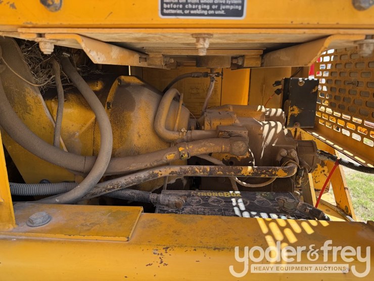 deere-672b-image-15