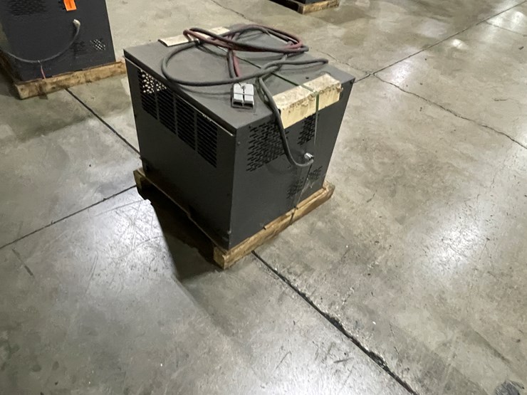 #7157-•-hawker-power-tech-high-frequency-intellicharger-forklift-battery-charger-image-5