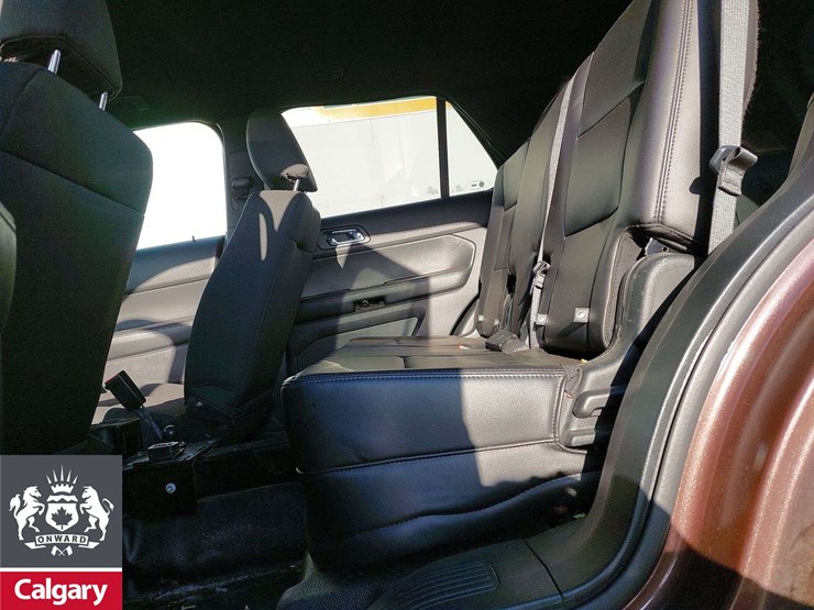 2018-ford-explorer-image-14
