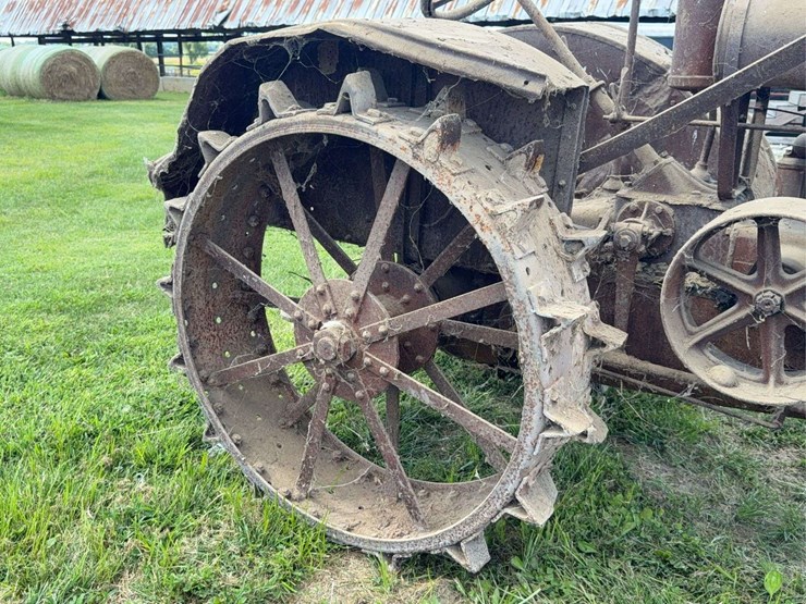 mccormick-deering-10-20-image-23