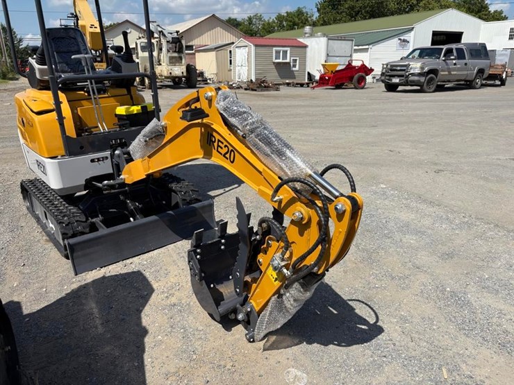 yanmar-ire20-mini-excavator-image-4