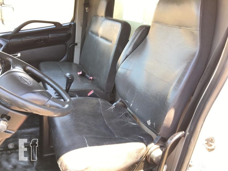 2013-hino-338-image-8