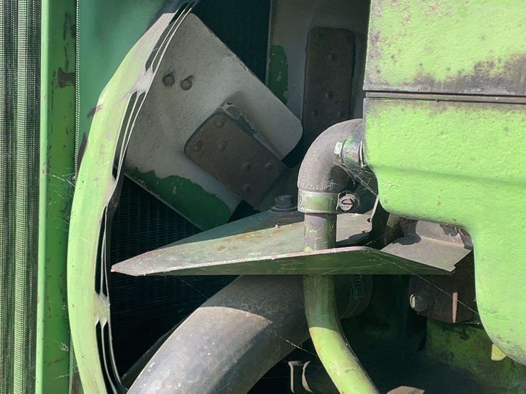 john-deere-4620-image-32