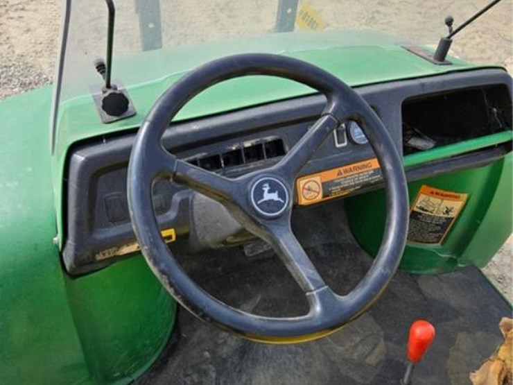 john-deere-gator-image-12