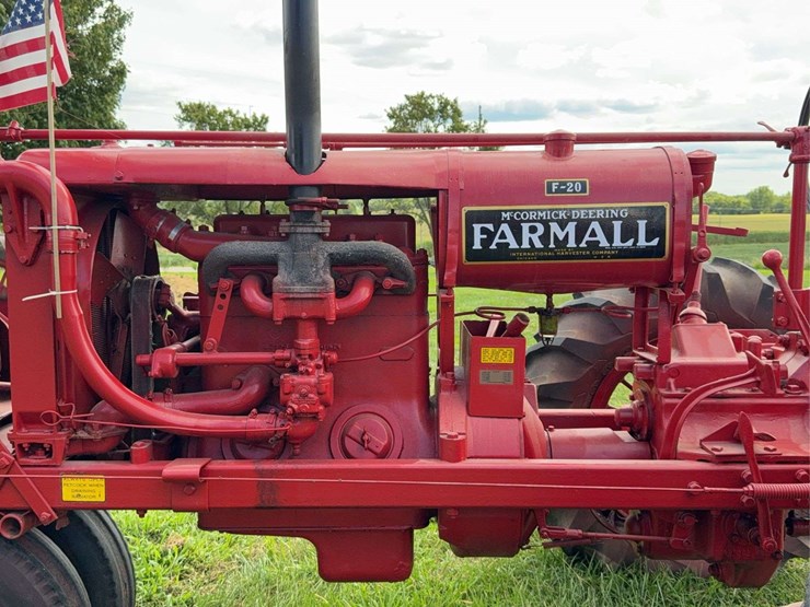 farmall-f-20-image-54