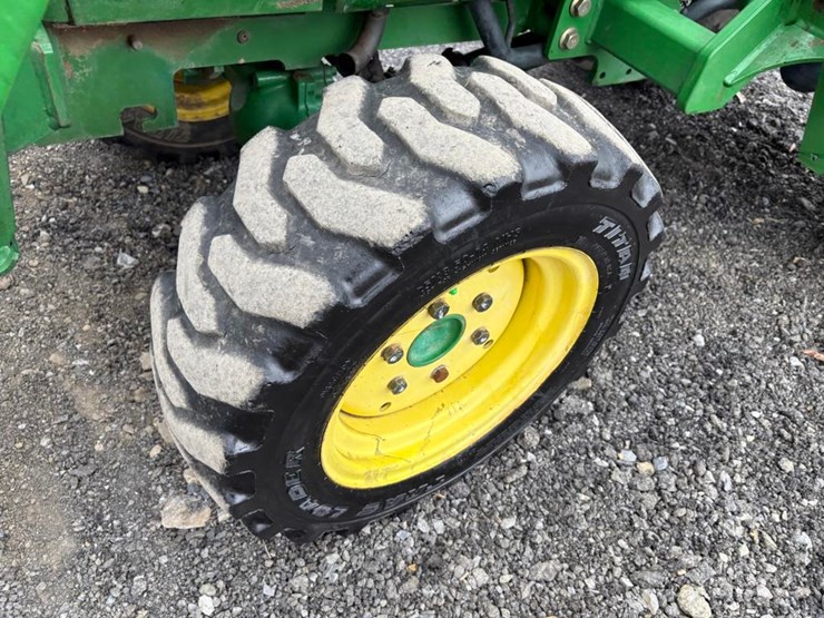 john-deere-790-image-22