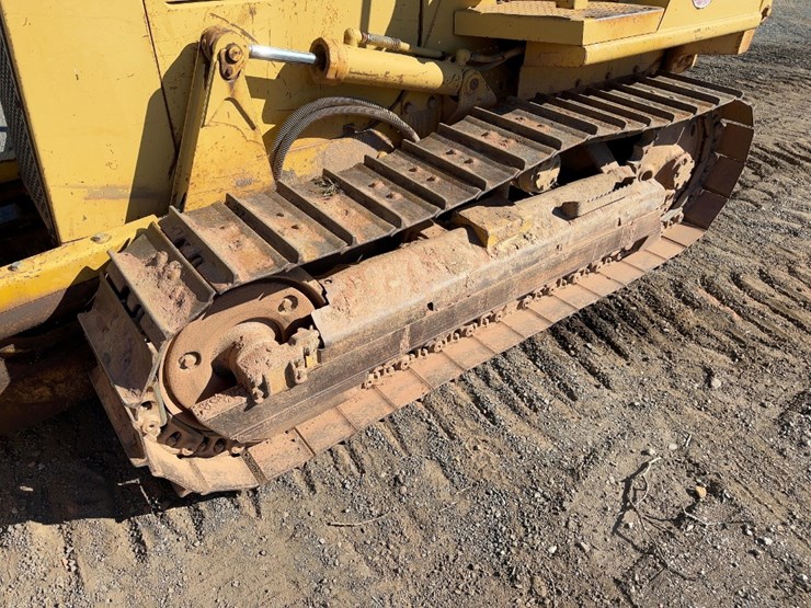1996-caterpillar-d3c-xl-image-27