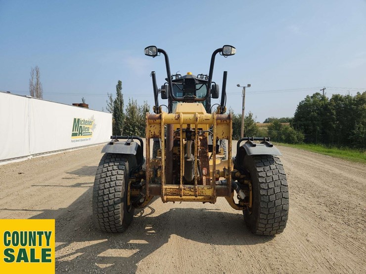 2015-caterpillar-160m-awd-image-25