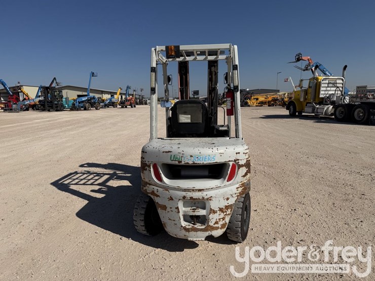 2016-nissan-myg1f2a30v-image-4