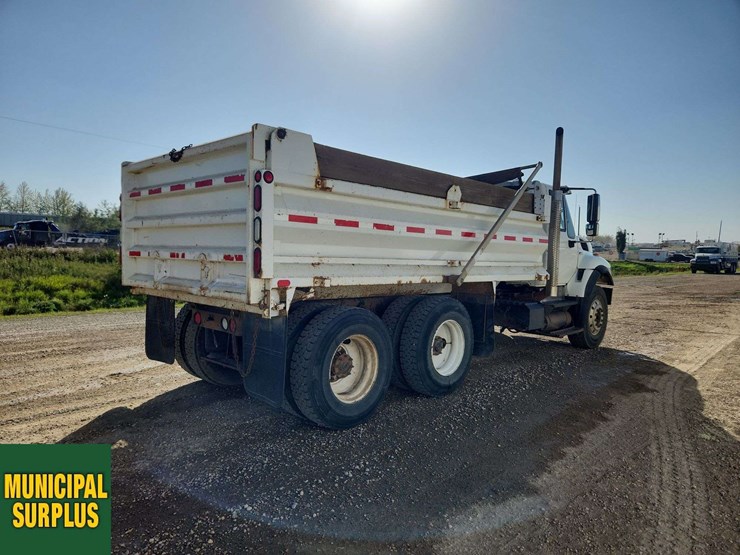2015-international-workstar-7400-image-3