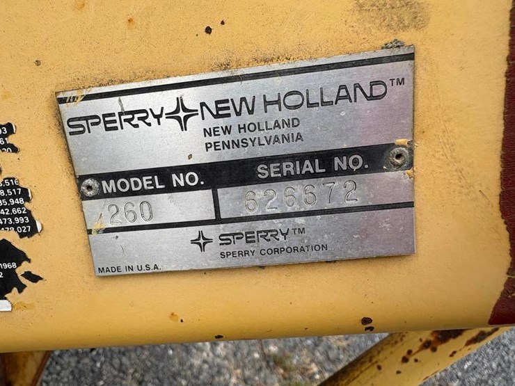 new-holland-260-image-5