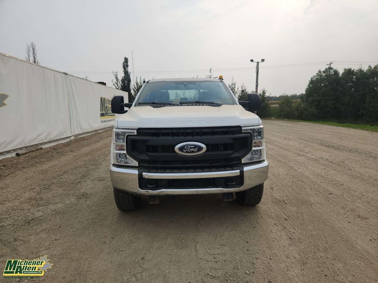 2021-ford-f350-image-25