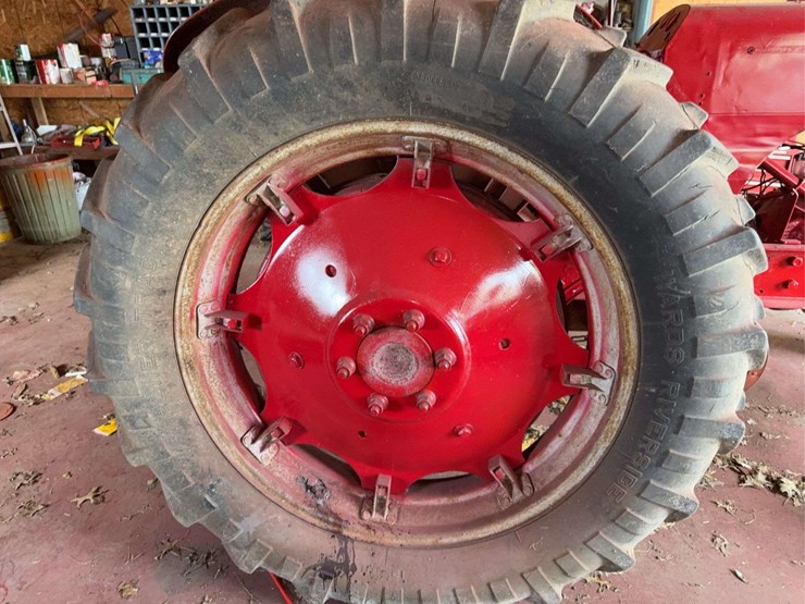co-op-tractor-image-24