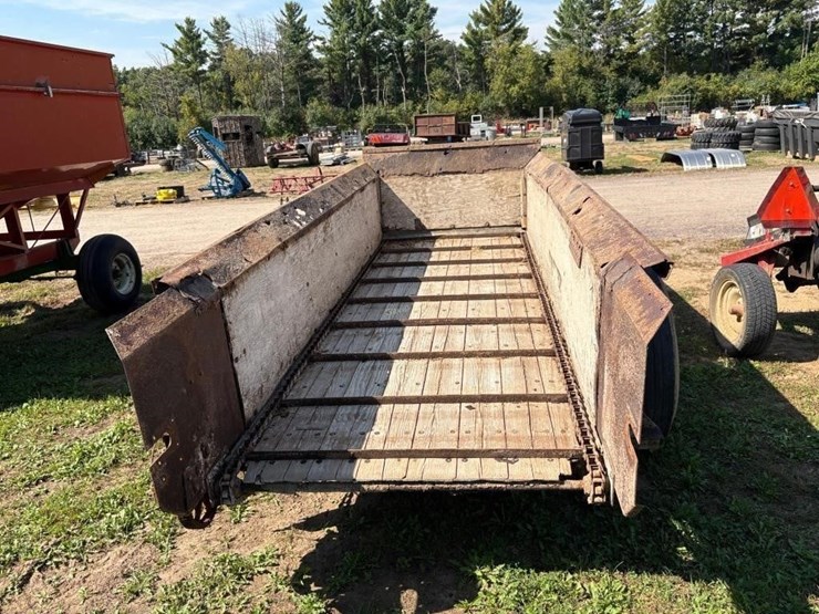 badger-manure-spreader-image-6