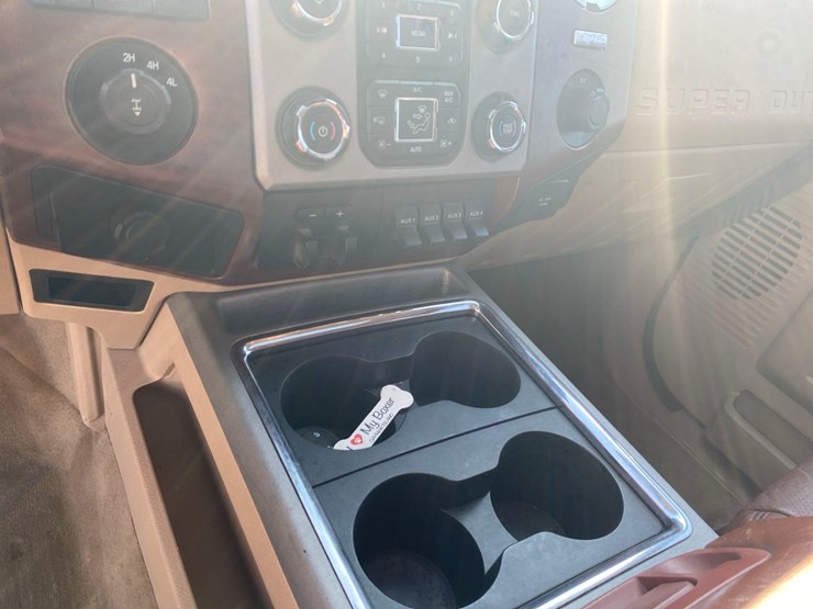 2013-ford-f250-king-ranch-image-27