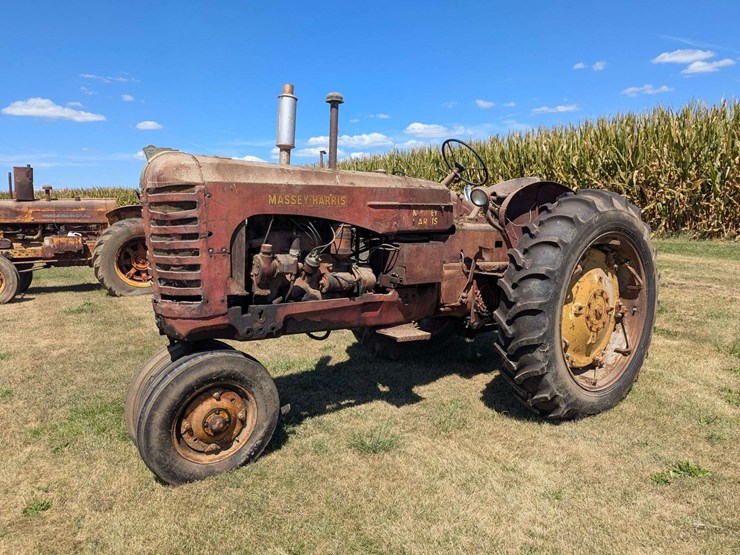 massey-harris-444-image-1