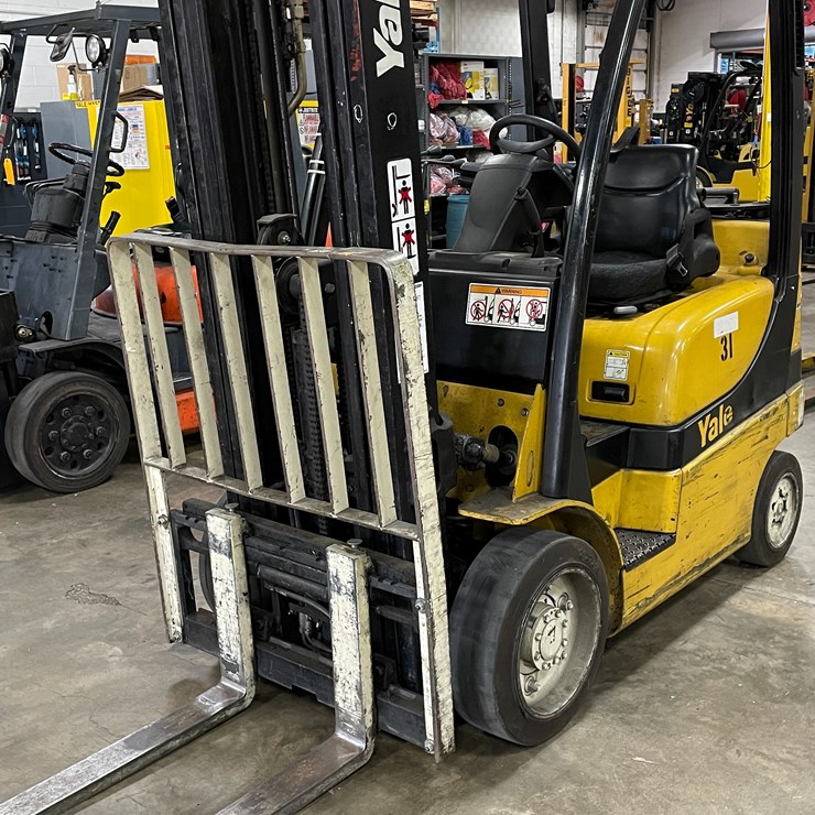 #8010 • Yale LP Powered Forklift