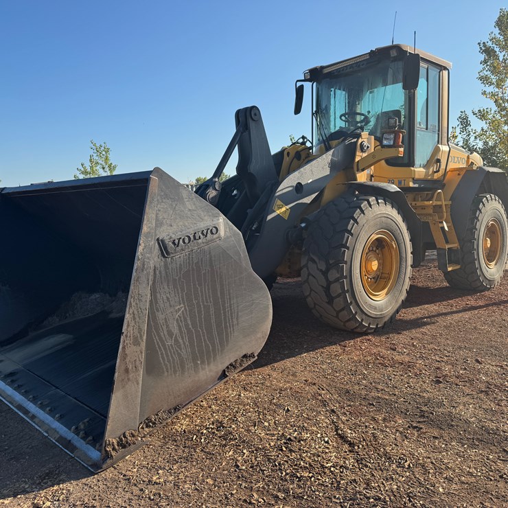 VOLVO L90F