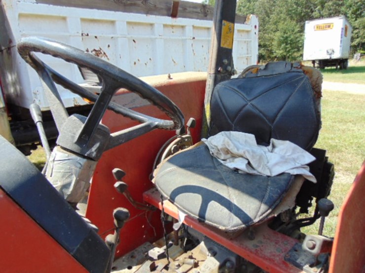 massey-ferguson-383-image-8