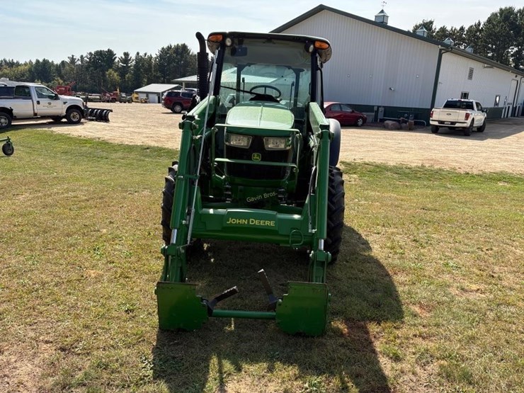 2018-john-deere-5075e-image-2