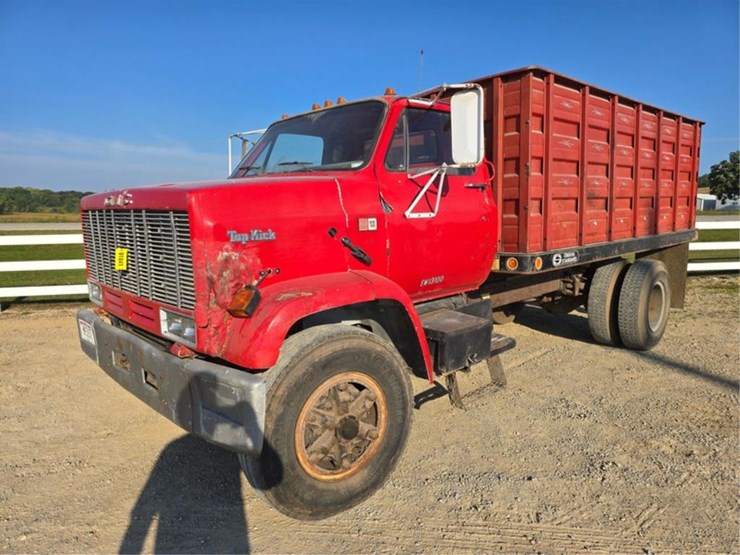 1983-gmc-7000-image-1