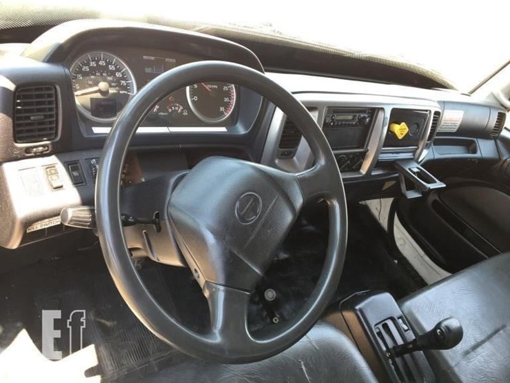 2013-hino-338-image-7