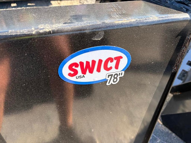 78in-large-capacity-bucket-image-5