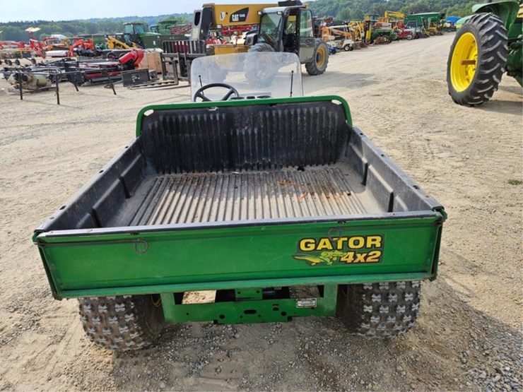 john-deere-gator-image-4