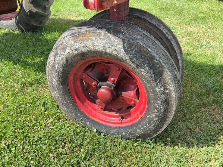 farmall-f-20-image-17