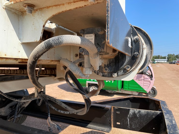 #2000-•-2020-international-roto-mix-mixed-ration-feed-truck-(has-tx-title)-(mosinee,-wi)-image-42