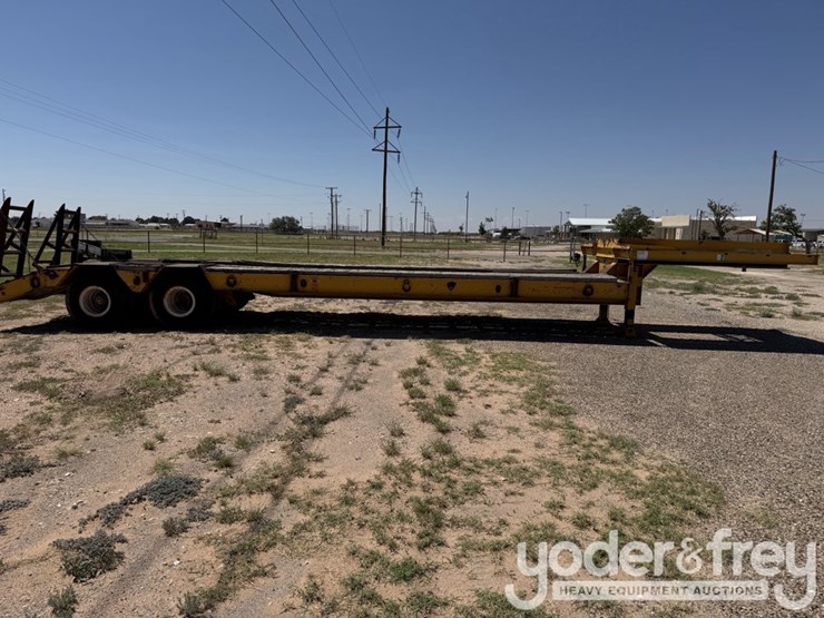1983-century-lowboy-trailer,-dovetail,-ramps-image-7