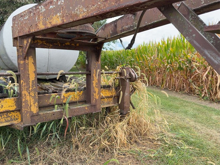 gooseneck-trailer-with-tank-image-26