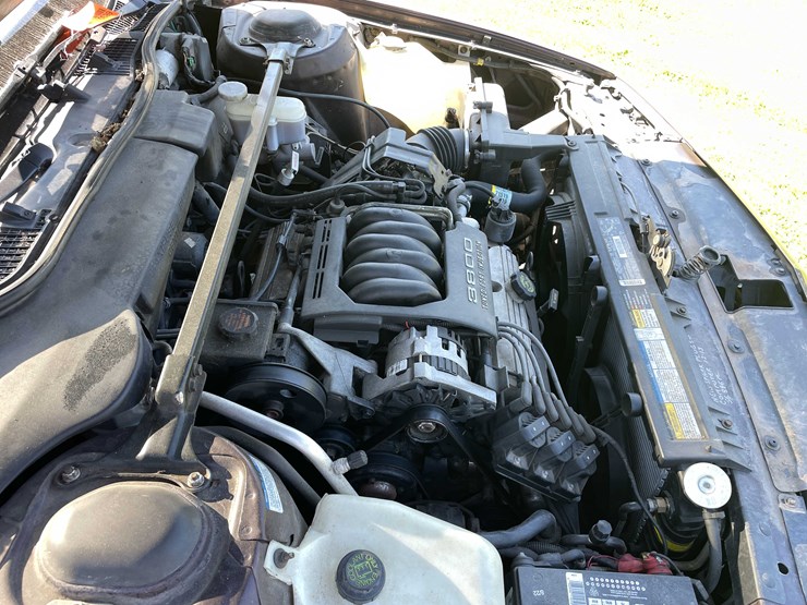 #3290-•-1994-oldsmobile-eighty-eight-(has-wi-title)-(kingston,-wi)-image-53