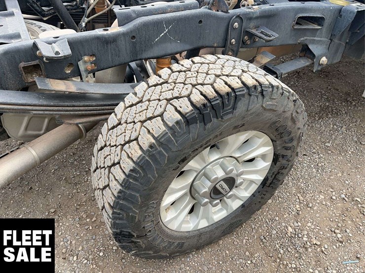 2021-ford-f350-image-7