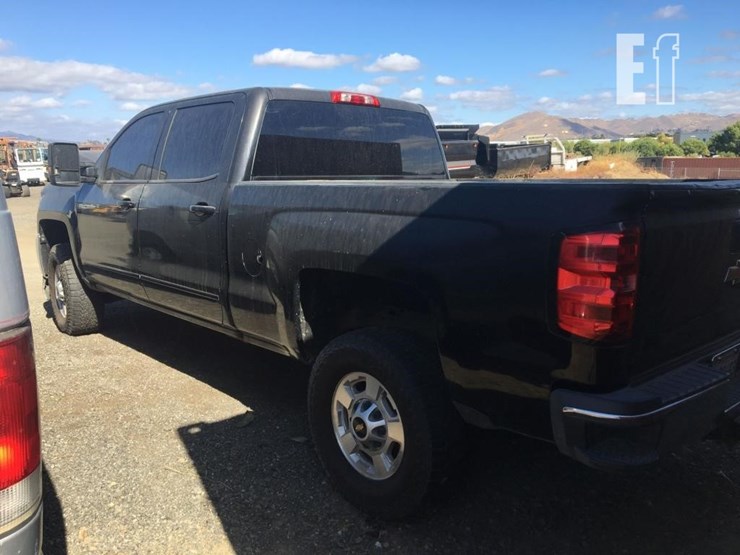 2016-chevrolet-silverado-image-4