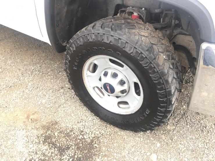 2015-gmc-2500hd-image-12