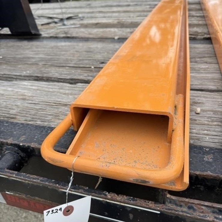 1-set of Wolverine 82" fork extension
