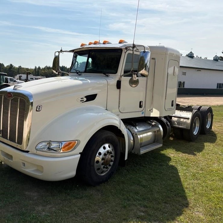 2013 PETERBILT 579