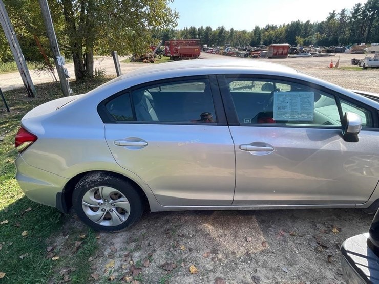 2014-honda-civic-car-image-7