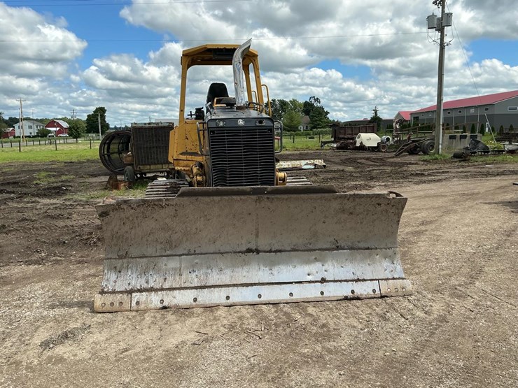 2002-deere-700h-image-14