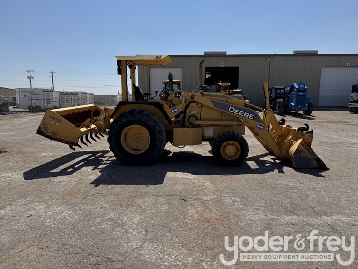 johndeere-210le-image-5