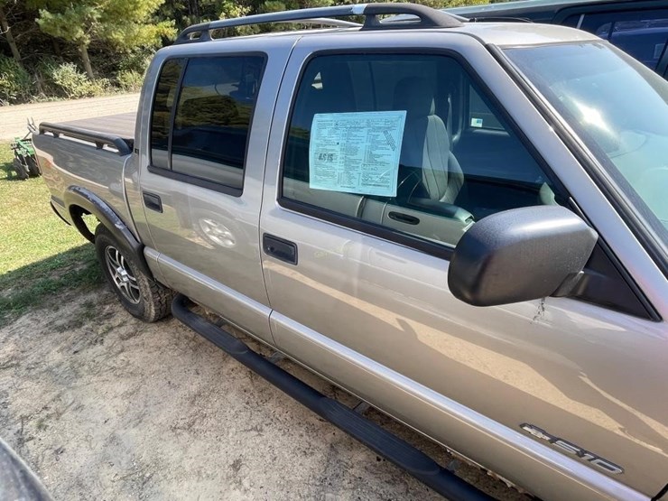 2004-chevrolet-s10-image-4