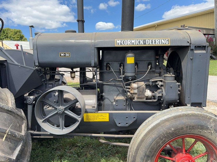mccormick-deering-w-30-image-63