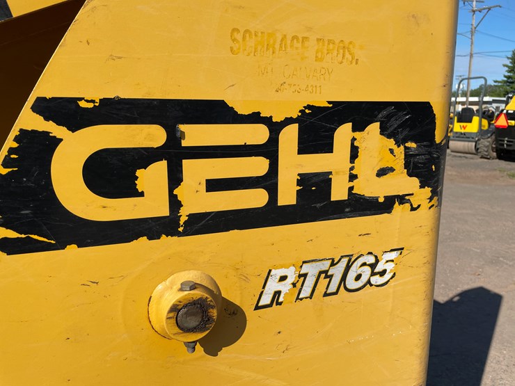 2021-gehl-rt165-image-16