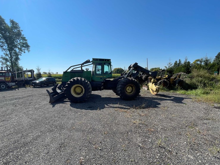 2000-john-deere-660-image-7