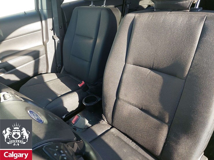 2018-ford-explorer-image-13