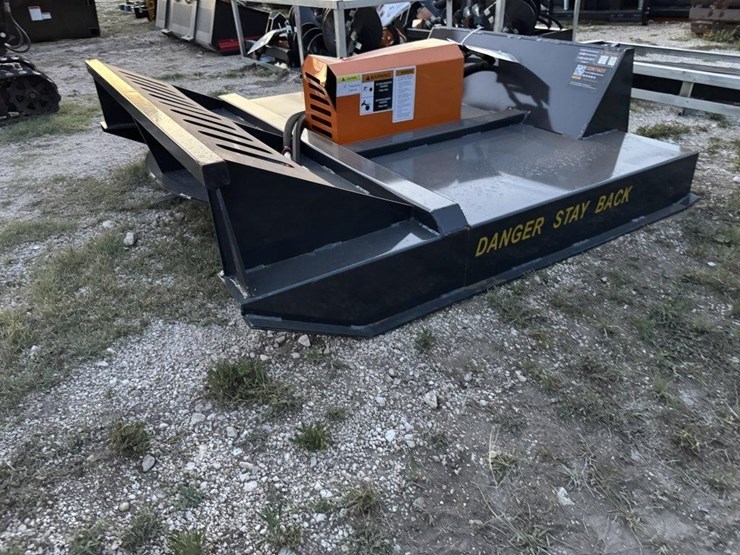 wolverine,-bc-13-72w,-72"-skid-steer-brush-image-4