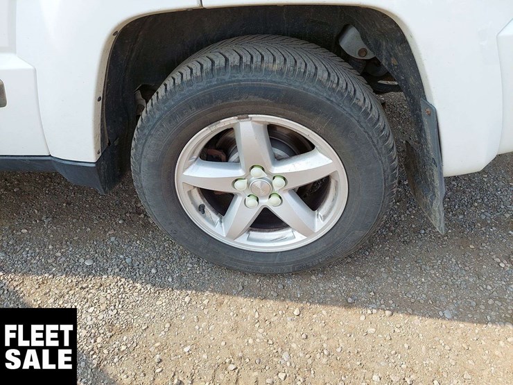2012-jeep-liberty-image-15