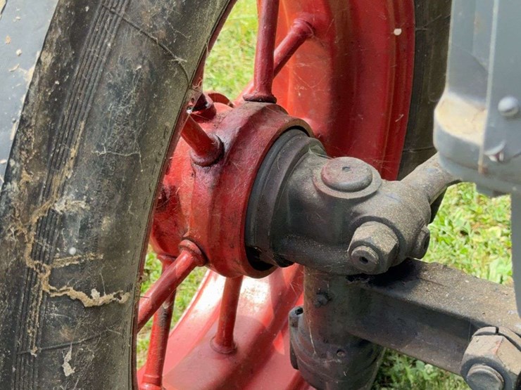 mccormick-deering-w-30-image-18